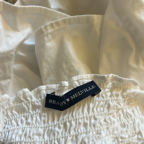 Cute white vacation top - Picture 2 of 3